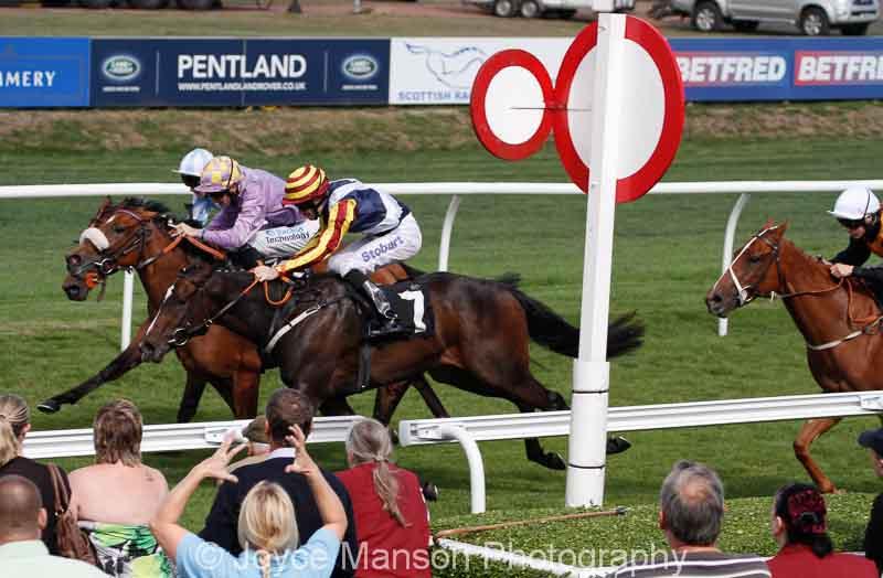 Kano's Ghirl break her maiden at Musselburgh