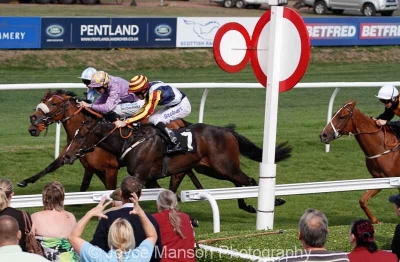 Kanos Ghirl wins at Musselburgh